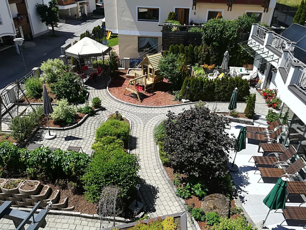 Hotel Garni Romantika Serfaus Exteriér fotografie